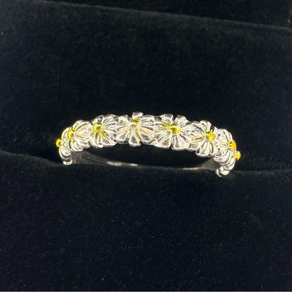 Adjustable Silver Daisy Ring – Enamel Floral Boho Jewelry NWOT - Picture 4 of 17